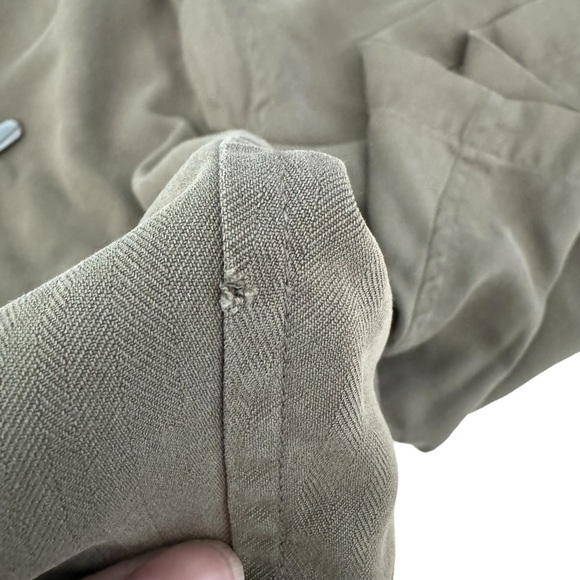 🔹5/$25🔹 Luau Men’s Green Brown 100% Silk Shorts. Inseam 8”. Size 36. - Picture 10 of 13